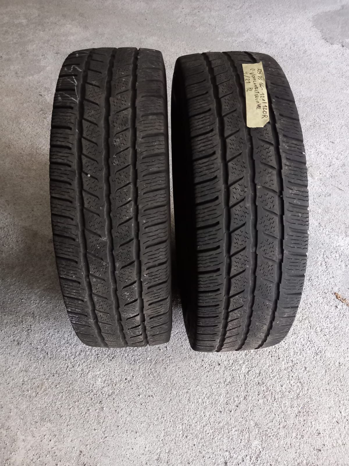 2 pneus 225/75R16 C Continental