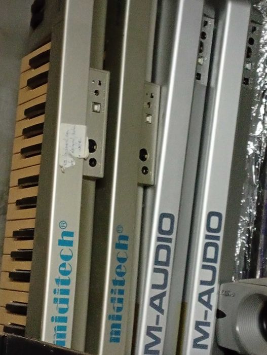 Klawisze yamaha.casio. MIDI na części