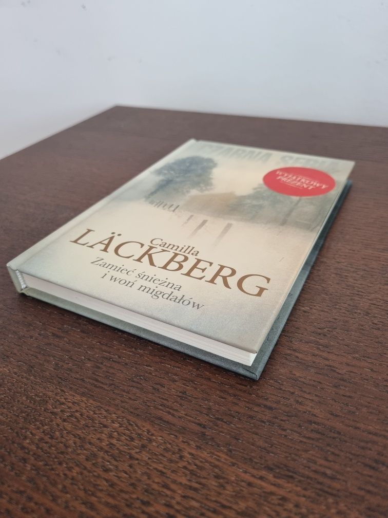 Zamieć Śnieżna i Woń Migdałów - Camilla Lackberg