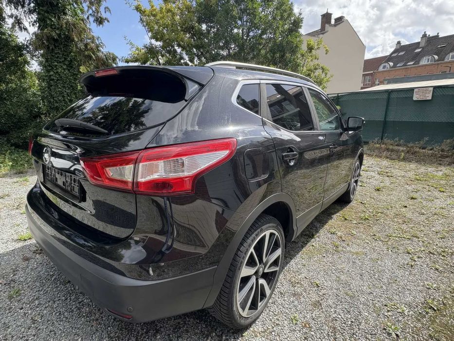 Nissan Qashqai      2015