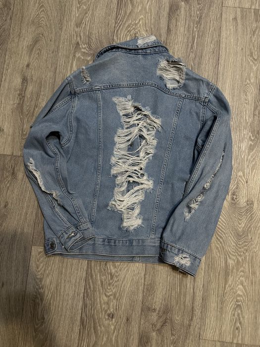 Джинсова куртка жіноча