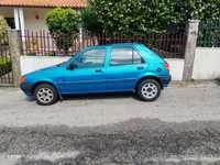 Vendo uma Ford fiesta