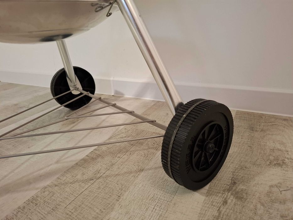 Duży grill węglowy 57cm WEBER Bar-B-Kettle, prawie nowy, gwarancja