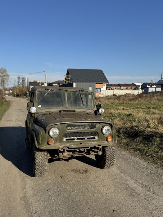 Продам УАЗ 2.5 бензин