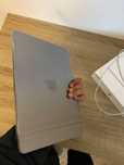 MacBook Air 13” M3 (2024) | 16 GB RAM | 256 GB SSD | Jak nowy!