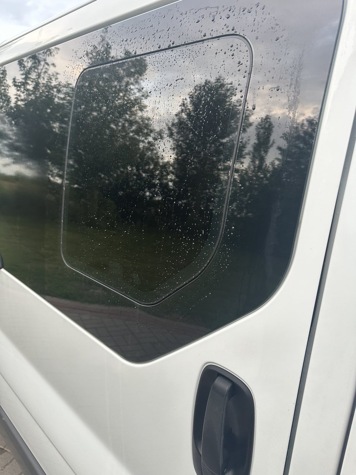 Opel Vivaro Опель Віваро пасажир