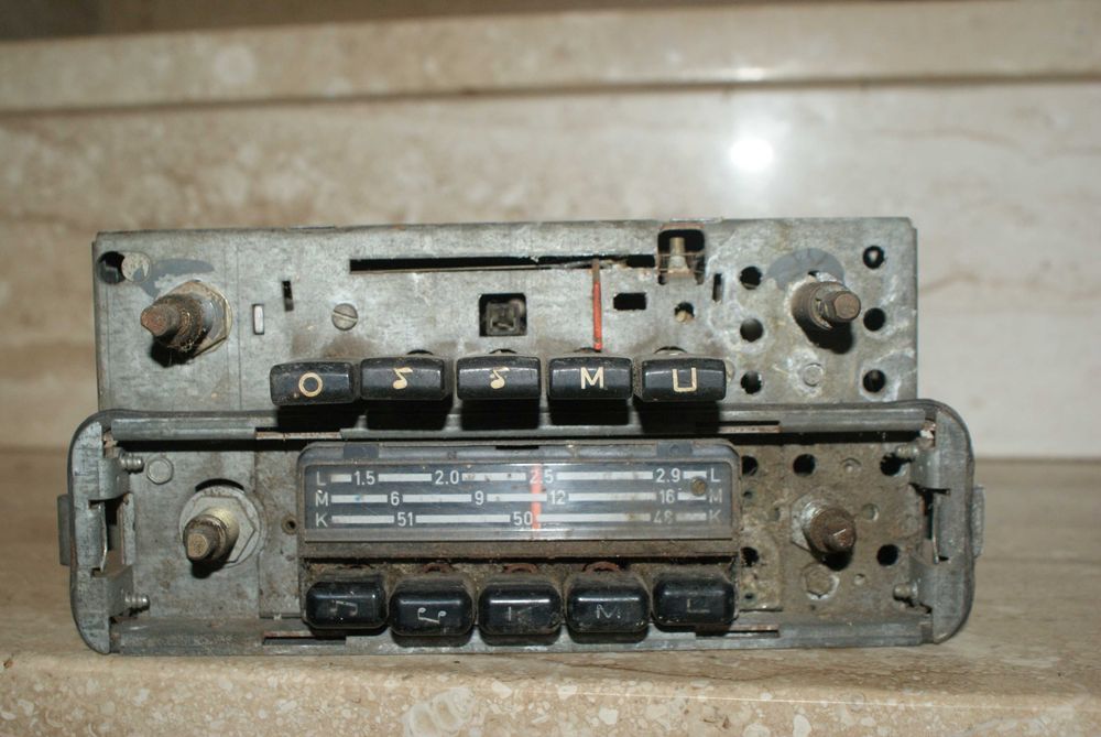 Zabytkowe radia Wolfsburg 4 i Monza MU do weterana