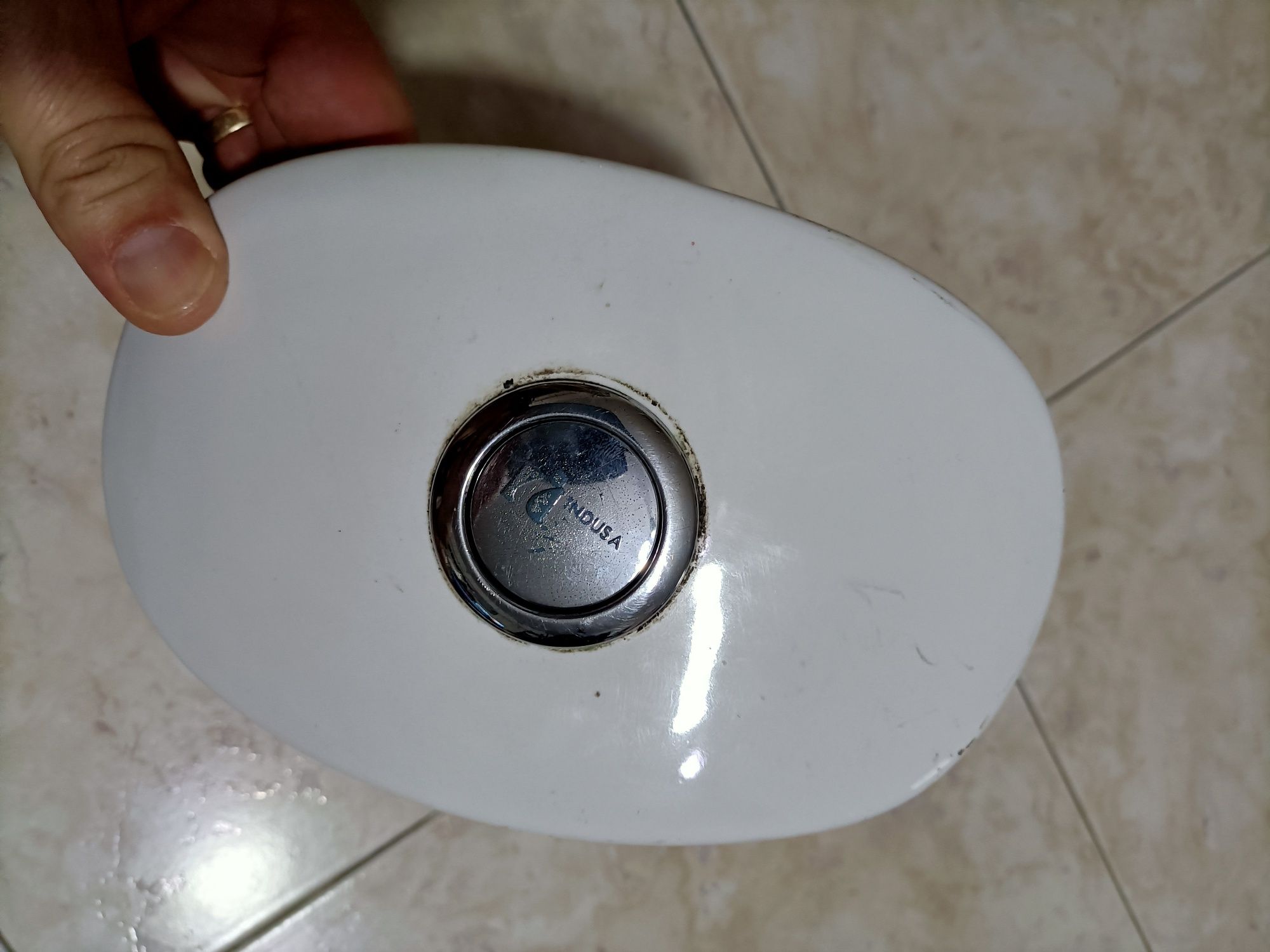 Vendo tampa de tanque sanita indusa / Sanindusa