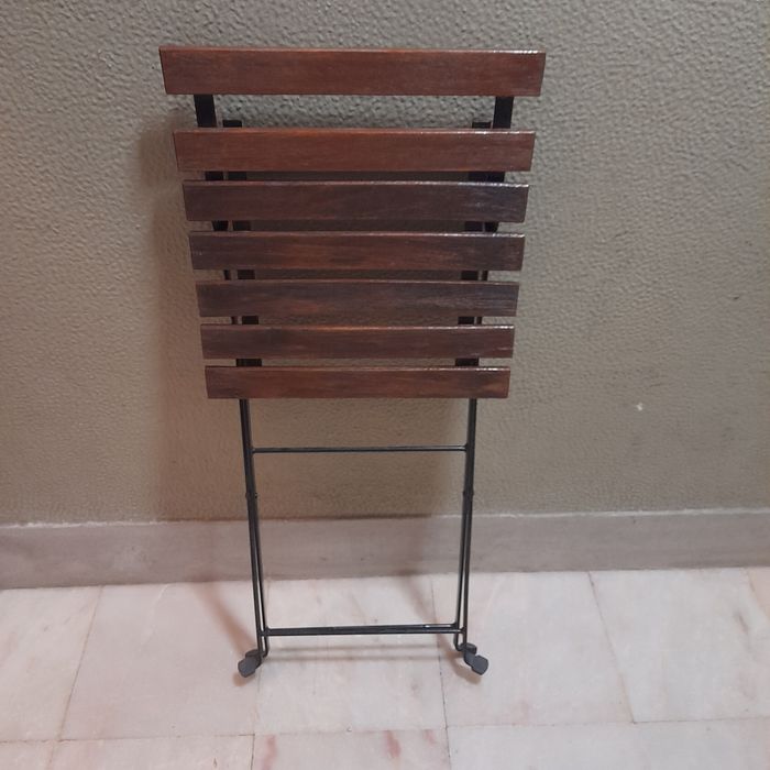 Cadeira utilitária e jardim