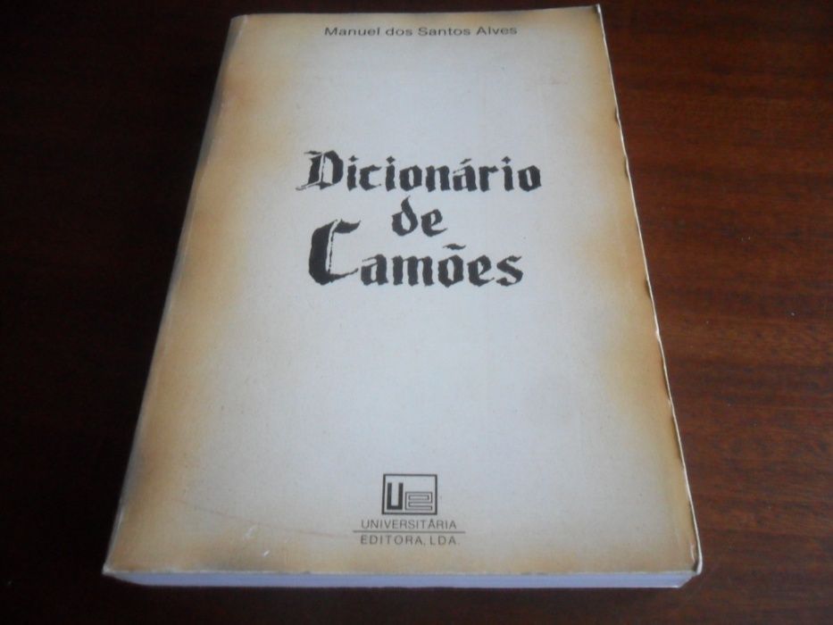 "Dicionário de Camões" de Manuel dos Santos Alves