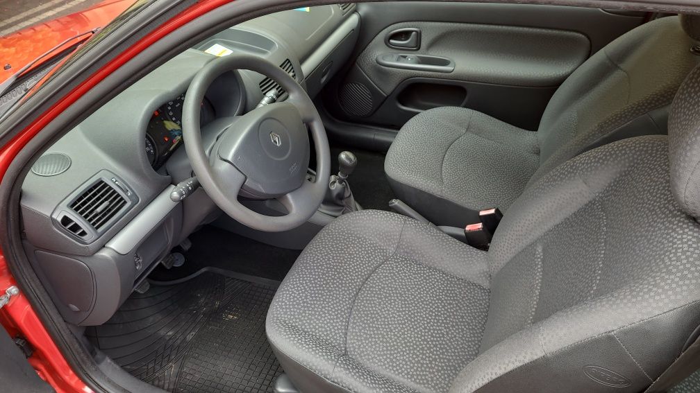 Renault Clio Campus Klima Rezerwacja do Środy
