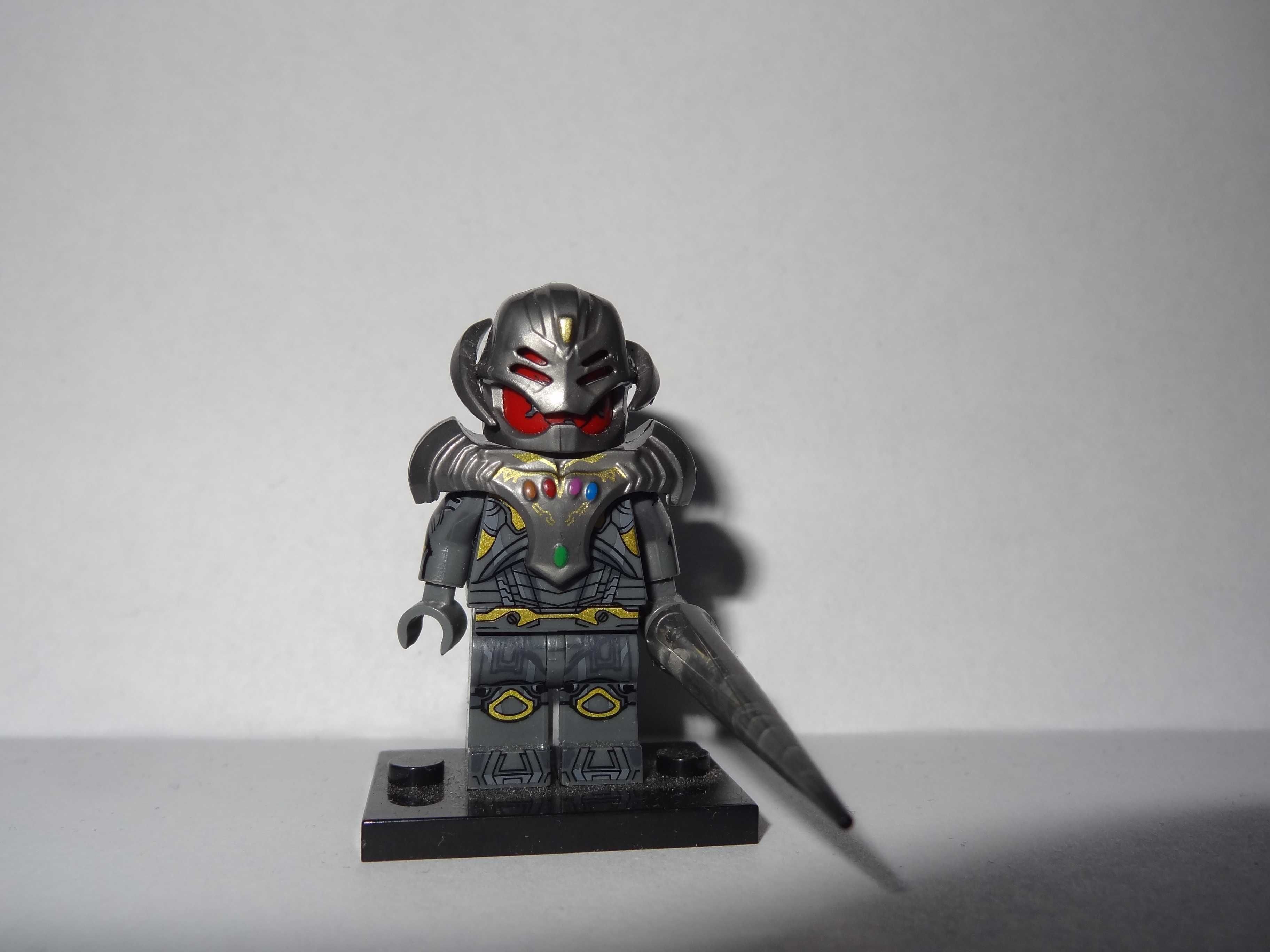 Minifigurka Marvel Ultron i Kang