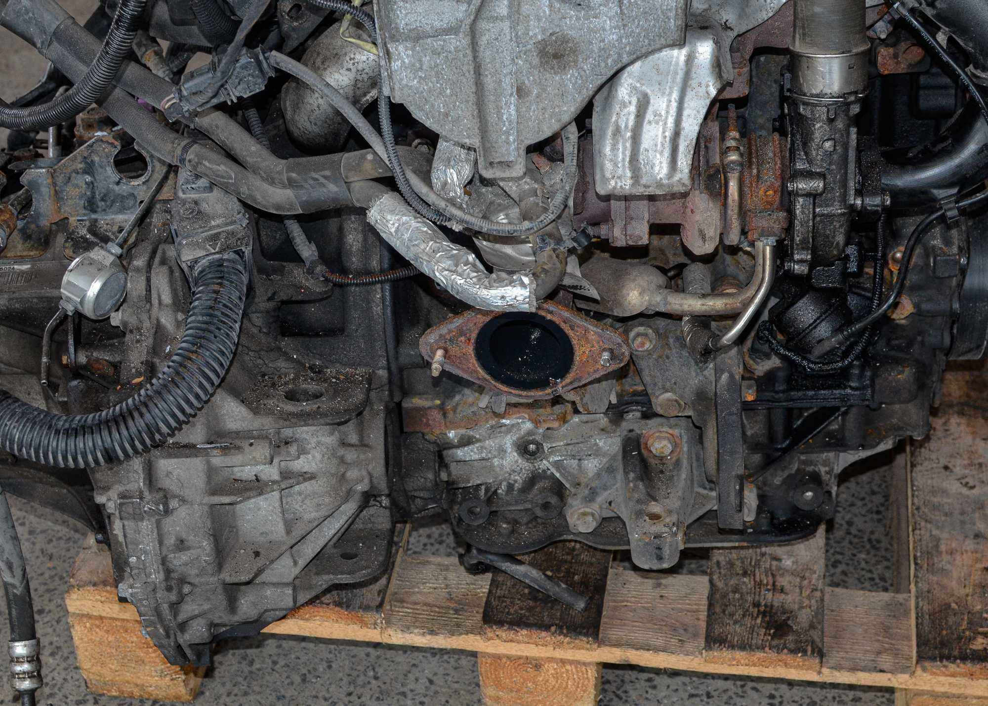 Двигун, мотор EURO 5 Opel Vivaro, Renault Trafic 2.0 dci M9R 630