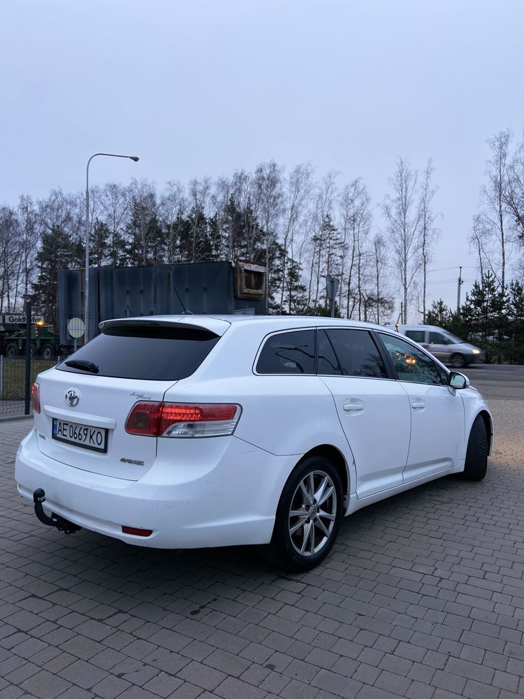 Toyota Avensis 2010 2.2 d4d