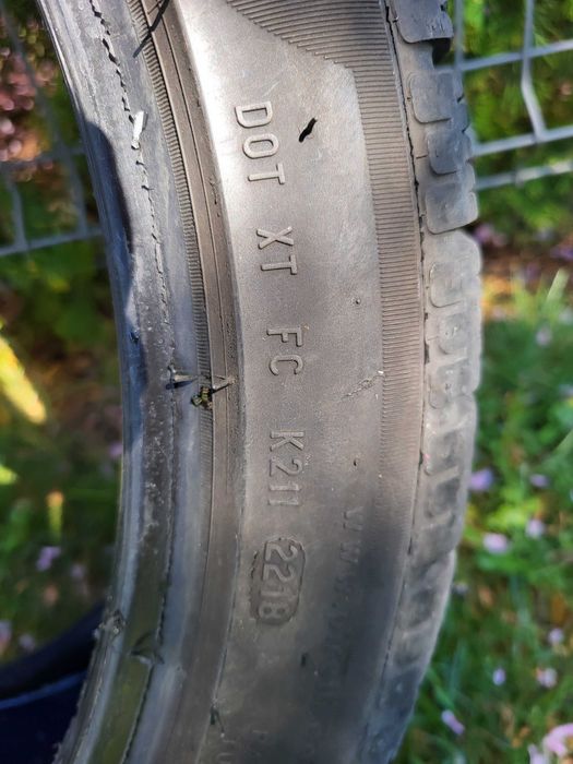 Opony zimowe Pirelli Sottozero 235/40/19 wzmocnione