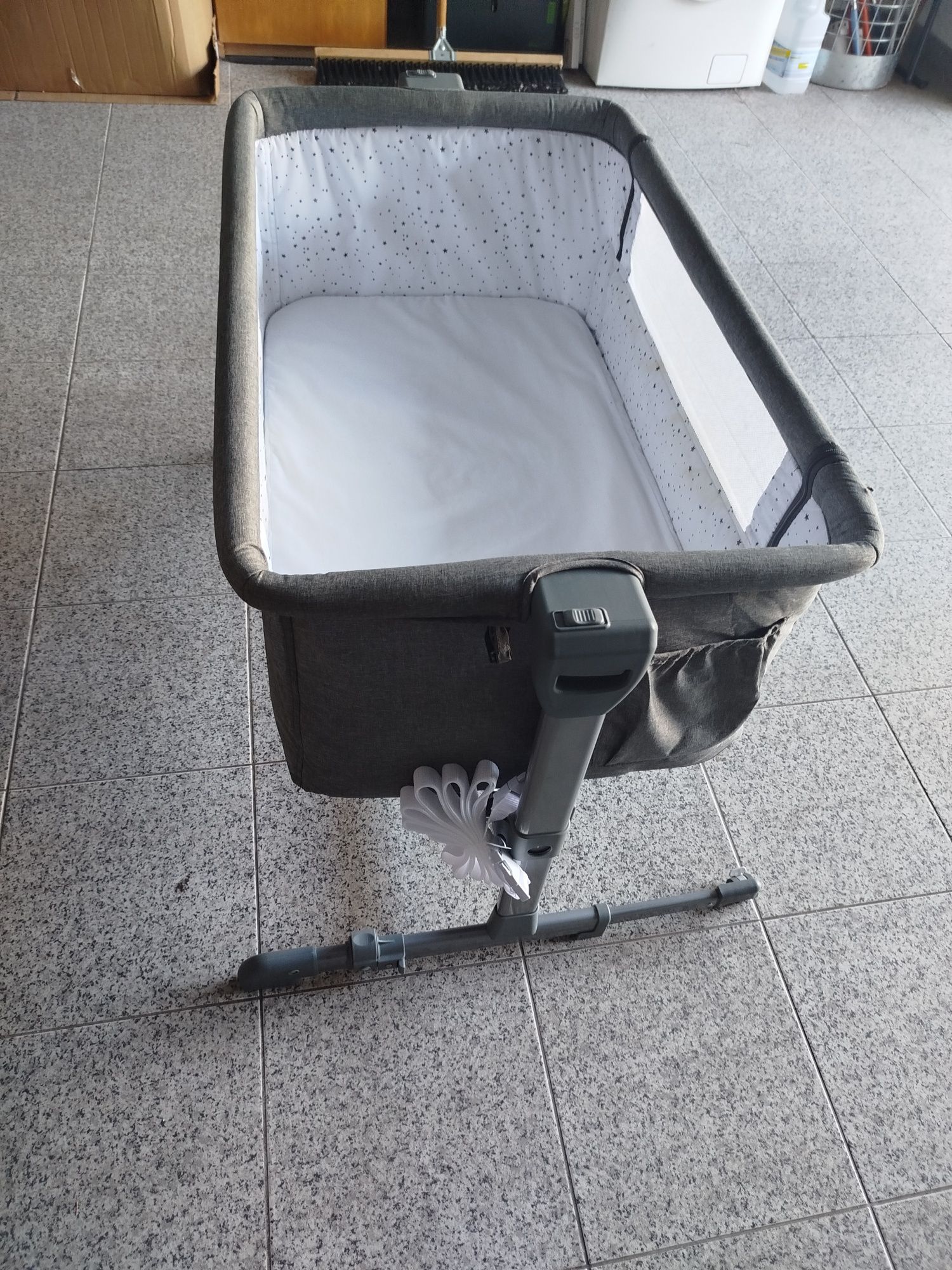 Berço para bebé.
