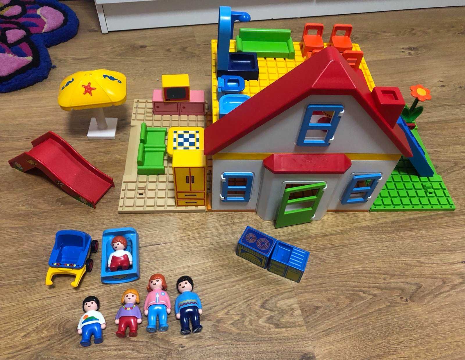 Игровой набор Playmobil 123 Семейный дом с горкой