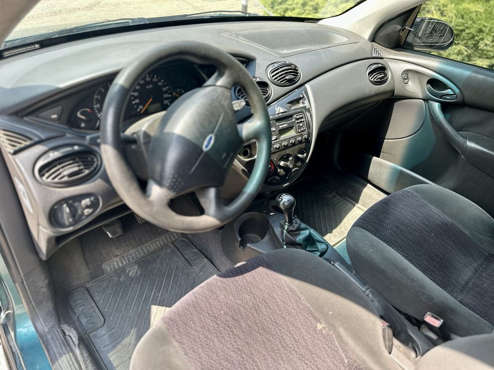 Продам Ford Focus 1998 рік,1.6 Бензин.