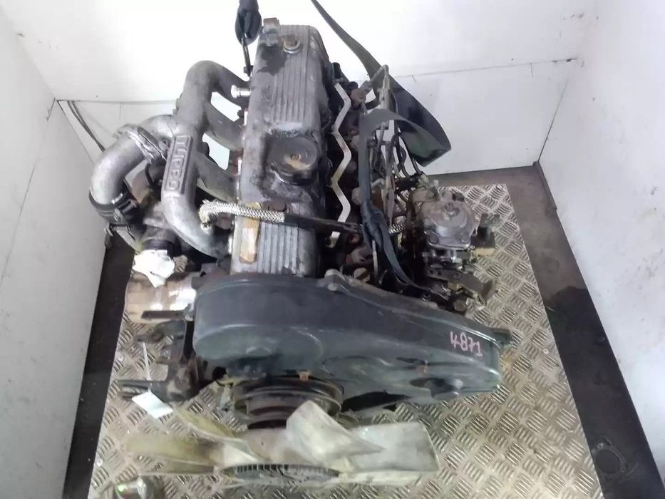 MOTOR COMPLETO MITSUBISHI MONTERO CANVAS TOP 1983 -