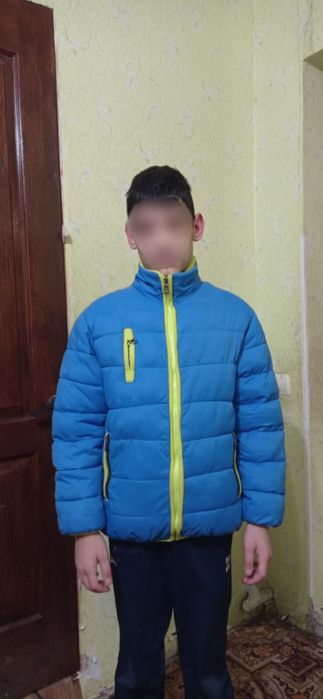 Продам куртку зимову