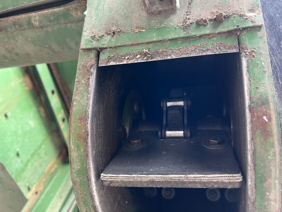 Прадам комбайн John Deere 2066