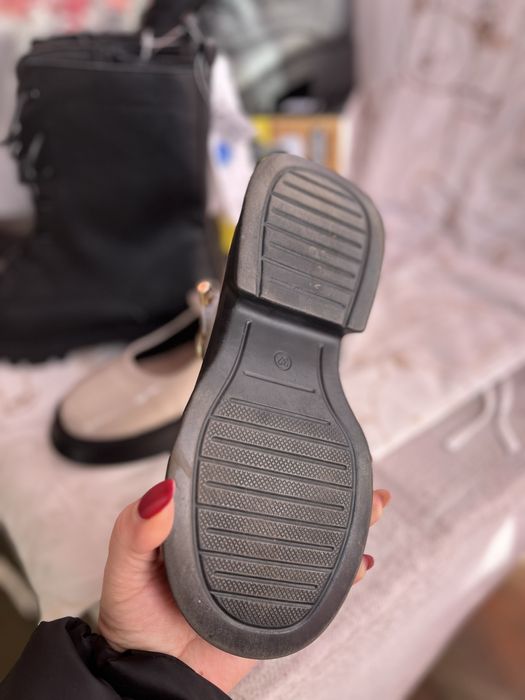 Туфлі дитячі . Лакова шкіра