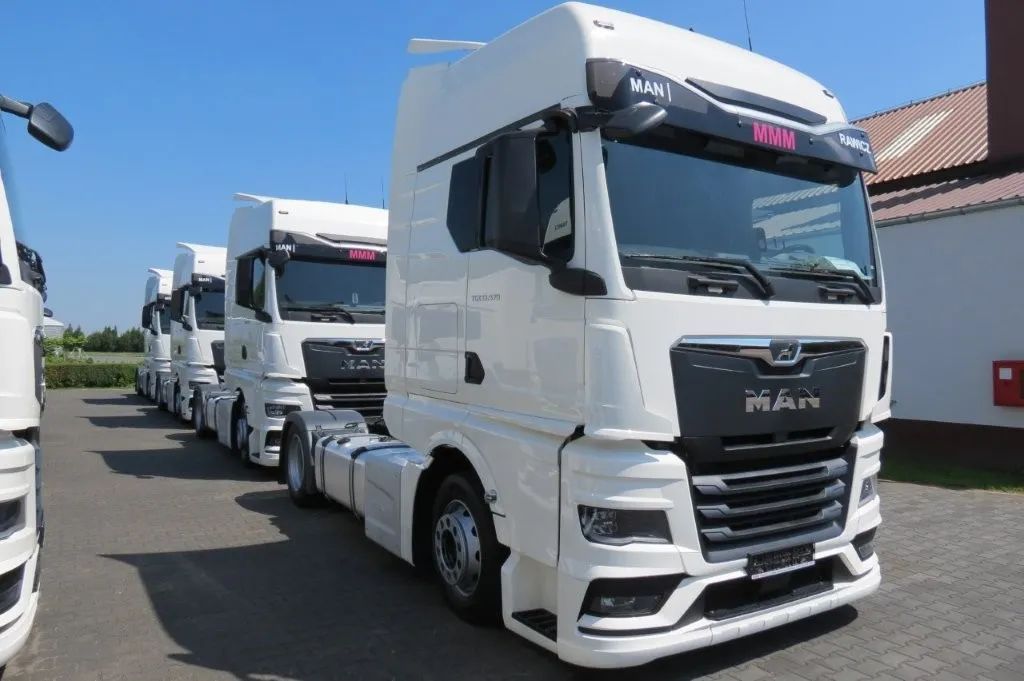 MAN TGX TG3 18.470 GX MEGA LEDY WAGA MODEL 2023 GWARANCJA FABRYCZNA DO 12/2025  zbiorniki 2x 480 l, blenda, lodówka, subwoofer, światła LED