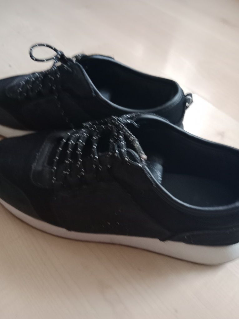 Obuwie damskie adidasy