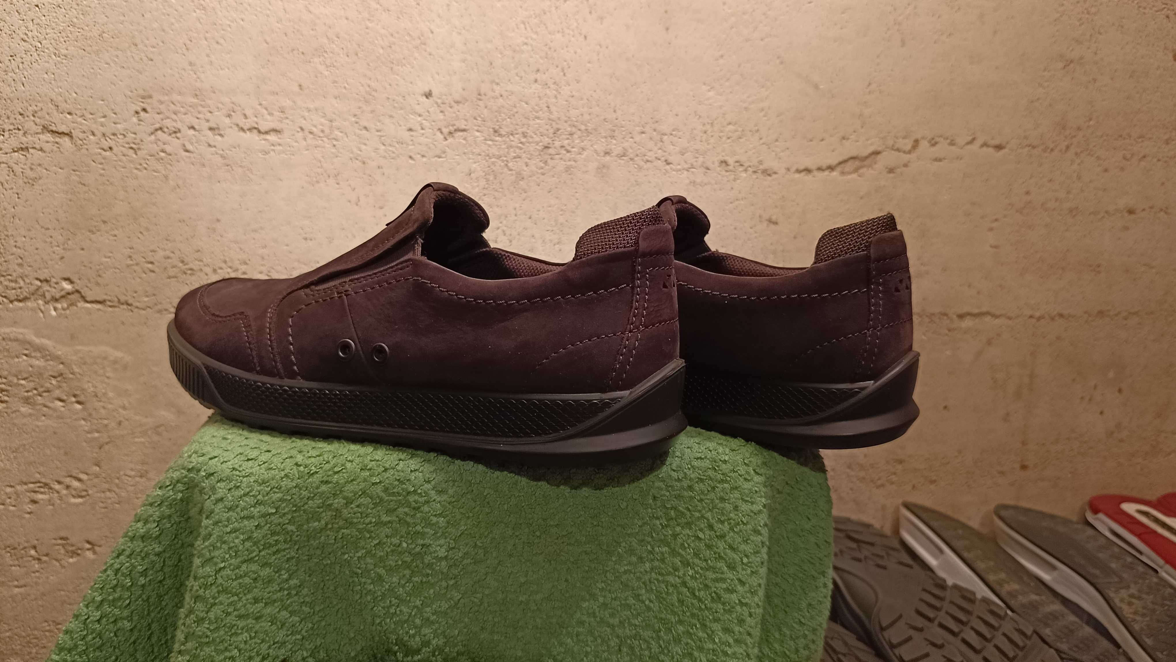 Męskie mokasyny ECCO BYWAY SLIP-ON r.43 skóra stan bardzo dobry