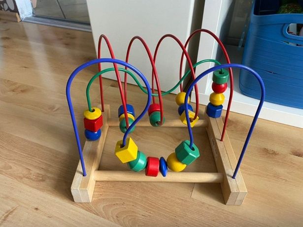 MULA IKEA edukacyjna drewniana zabawka przeplatanka przekładanka