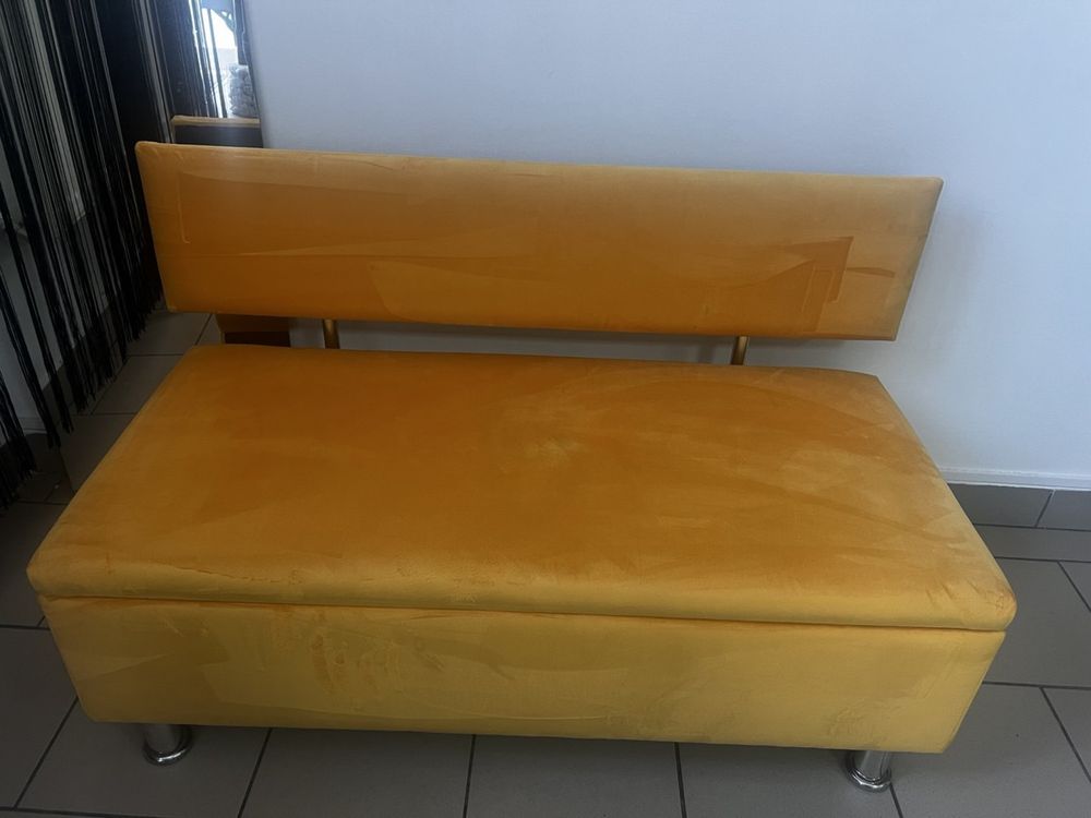 Продаю диванчик з нішею 125/50
