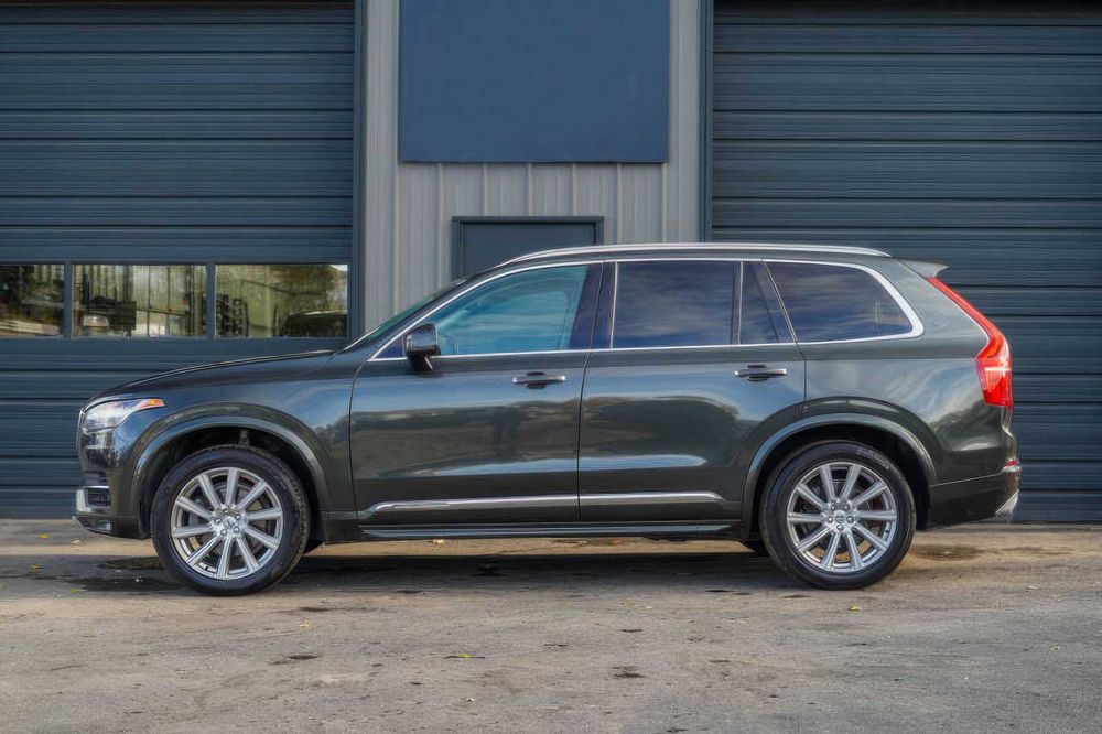 Volvo XC90      2018