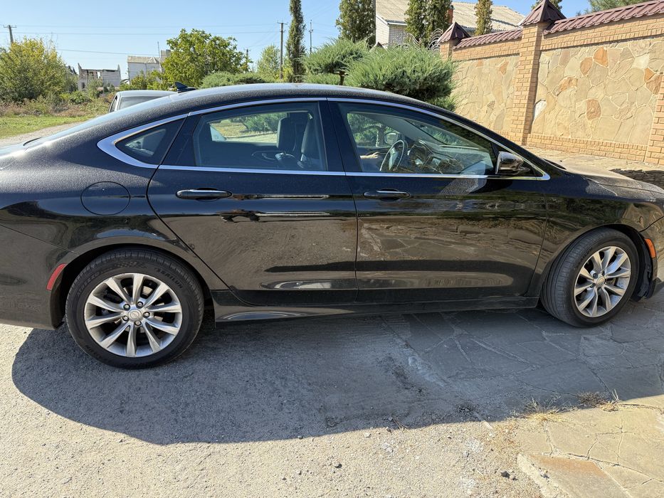 Автомобиль Крайслер 200 C 2015 р