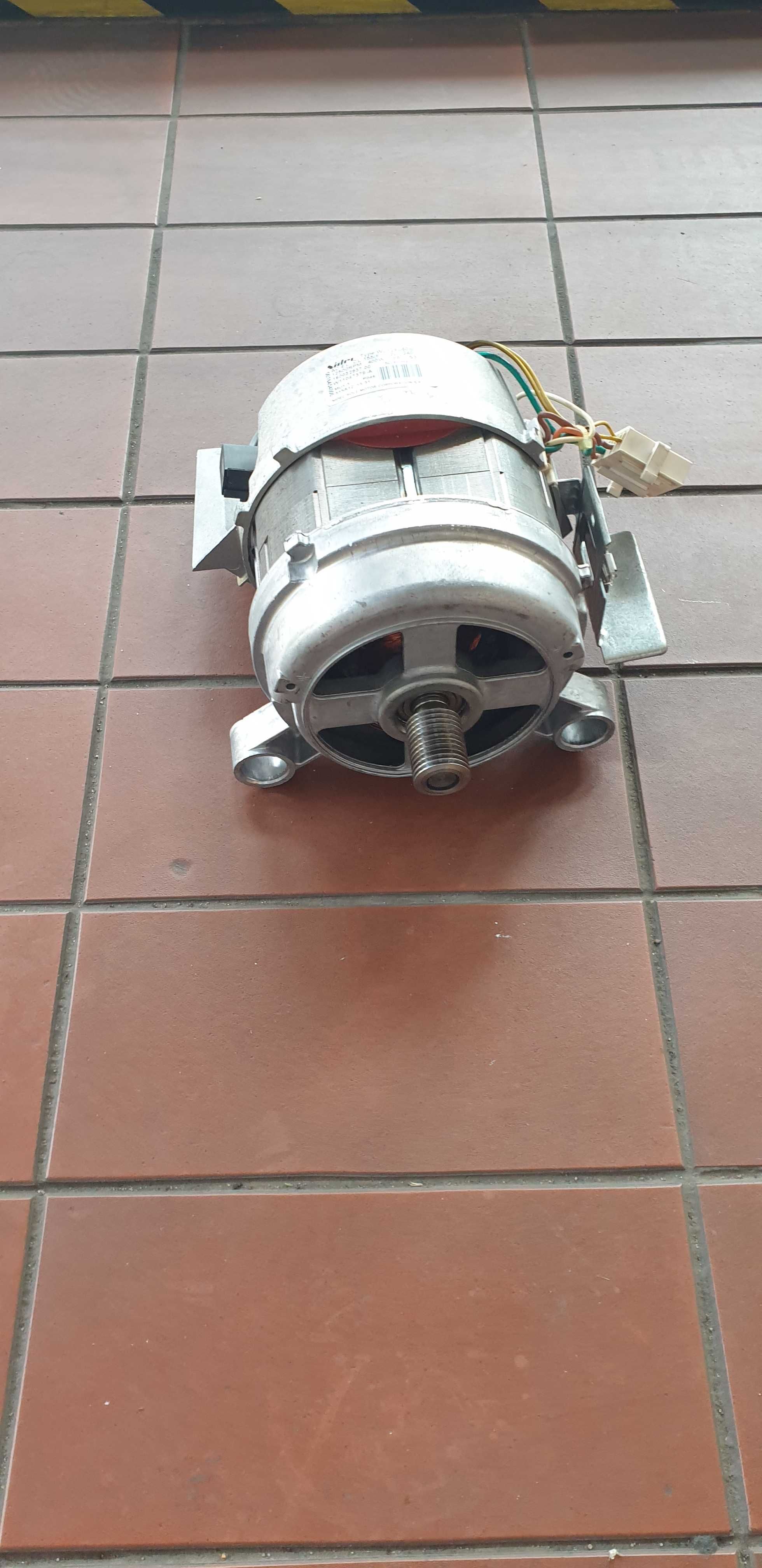 silnik pralki INDESIT ( 51252C ECO) 100% spawny