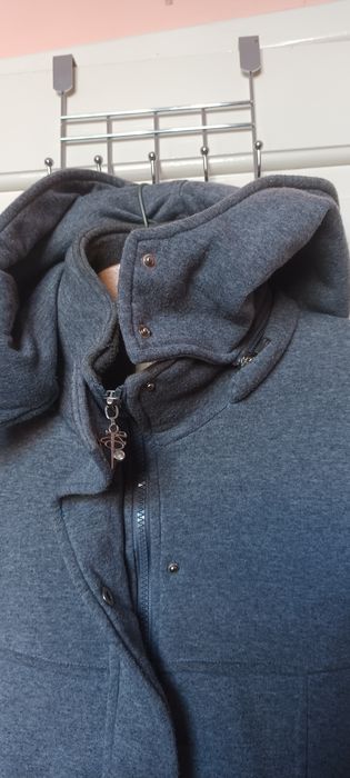 Ciemno Szary Płaszczyk