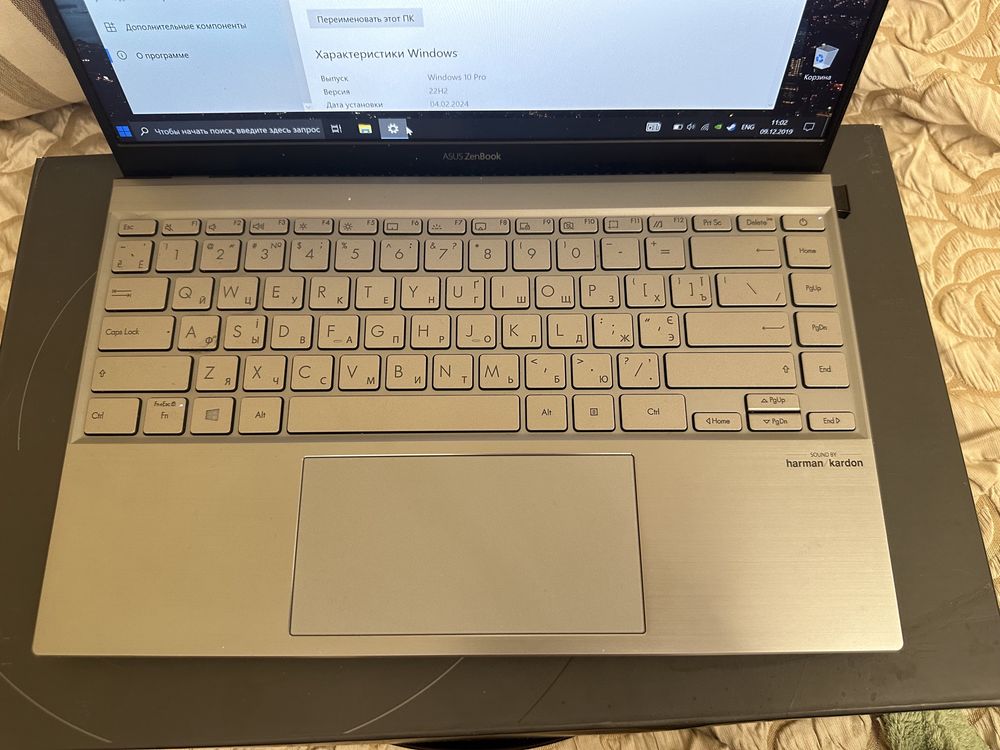 Assus ZenBook UM425UG Ryzen 5 512SSD M2