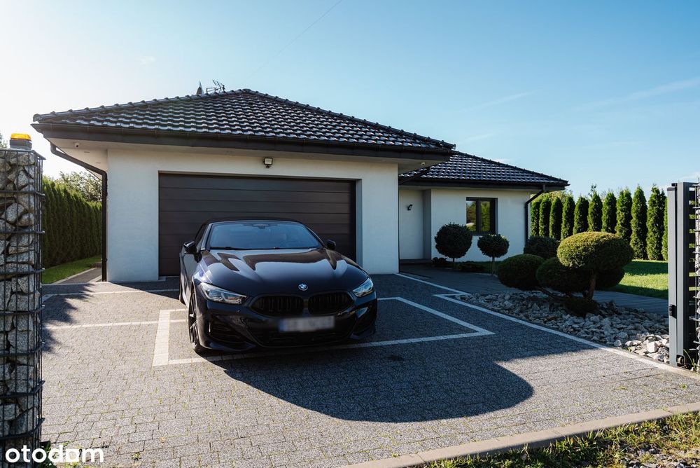 Wyjątkowy Parterowy Dom z Ogrodem – Idealna Przestrzeń Blisko Centrum!