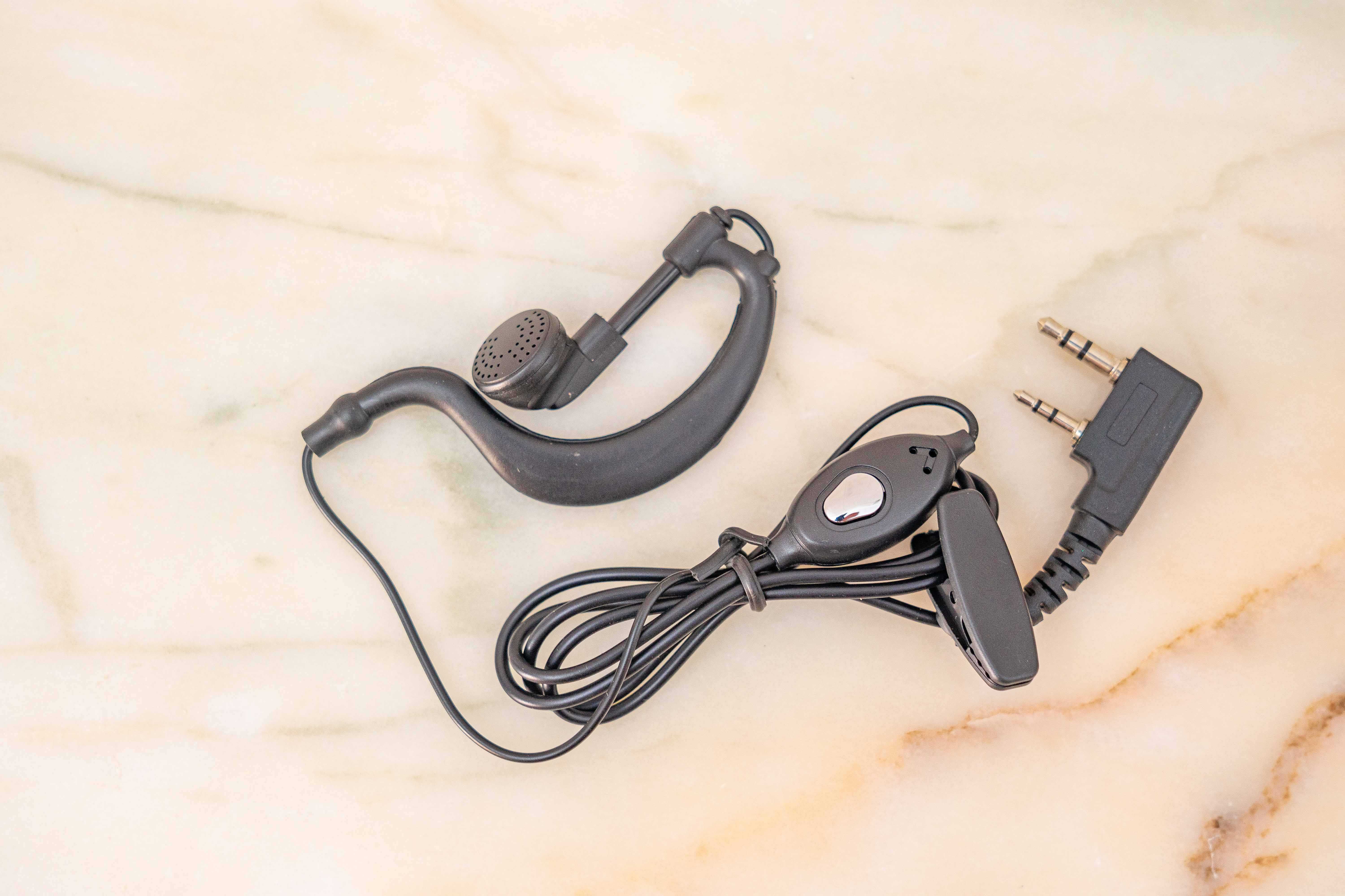 Auriculares novos para diversos equipamentos Baofeng.