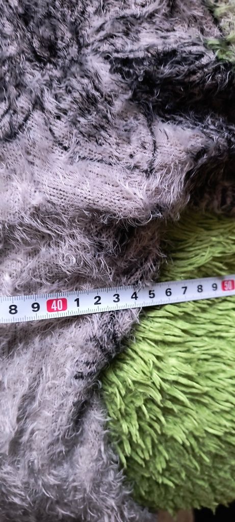 Sweter puchacz w kwiaty,r.M/L
