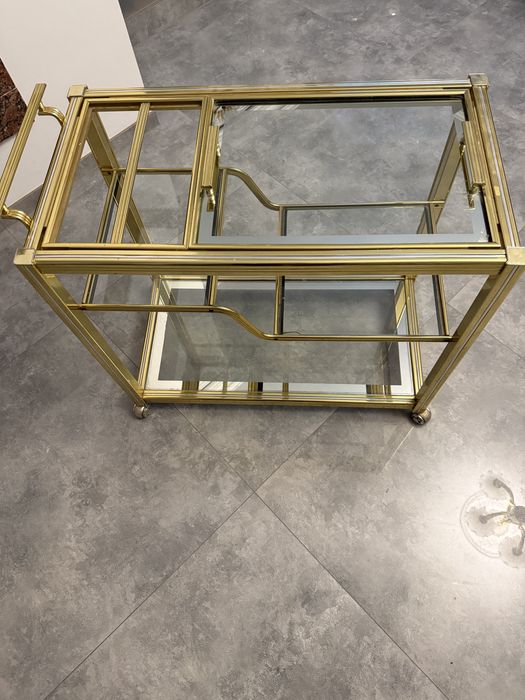 Barek szklany na kolkach