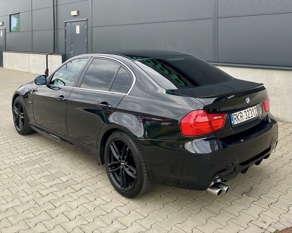 BMW Seria 3 E90 3.0 Benzyna Lift Sedan M-Pakiet