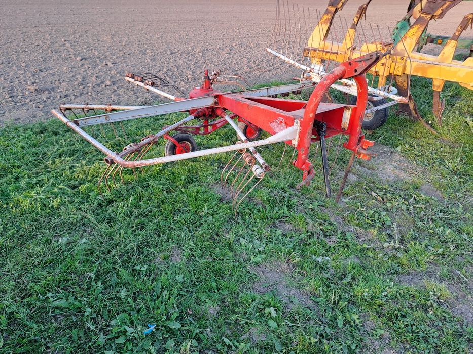 Zgrabiarka Kuhn Ga 280