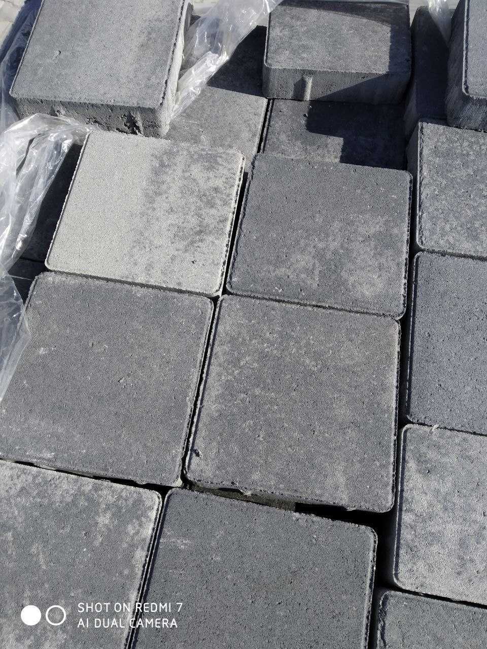 Товарний бетон з доставкою. Бетонні вироби. Бетон