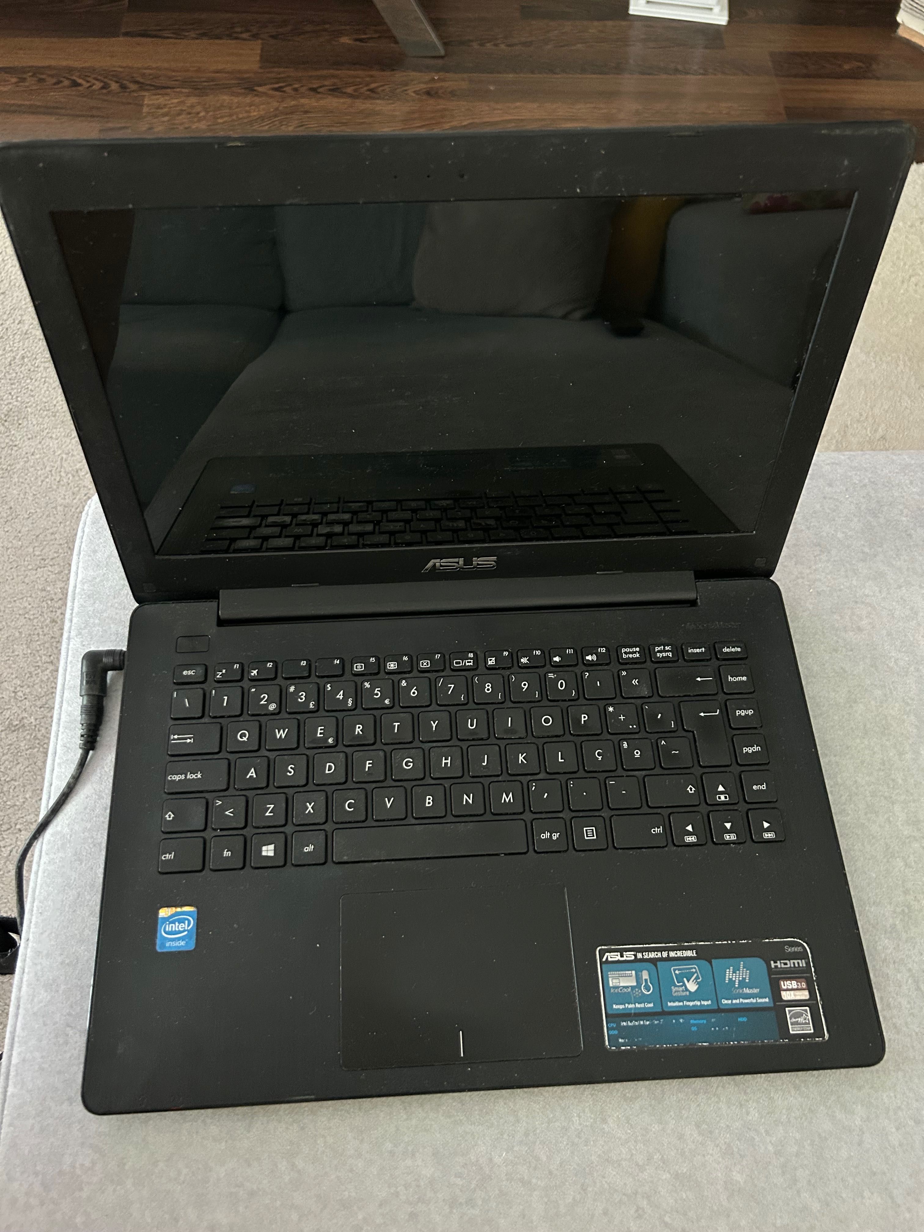 Portátil Asus F453M