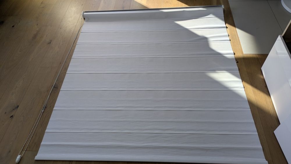 Rolety okienne materiałowe dzień / noc