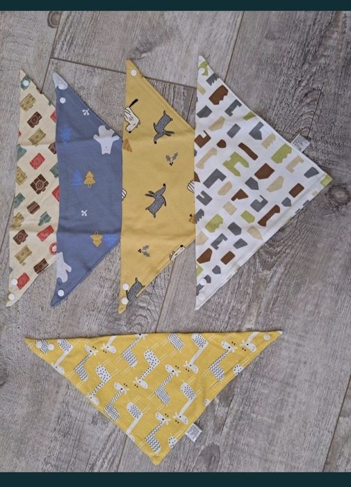 Śliniaki niemowlęce bawełniane - 5 par - żyrafy