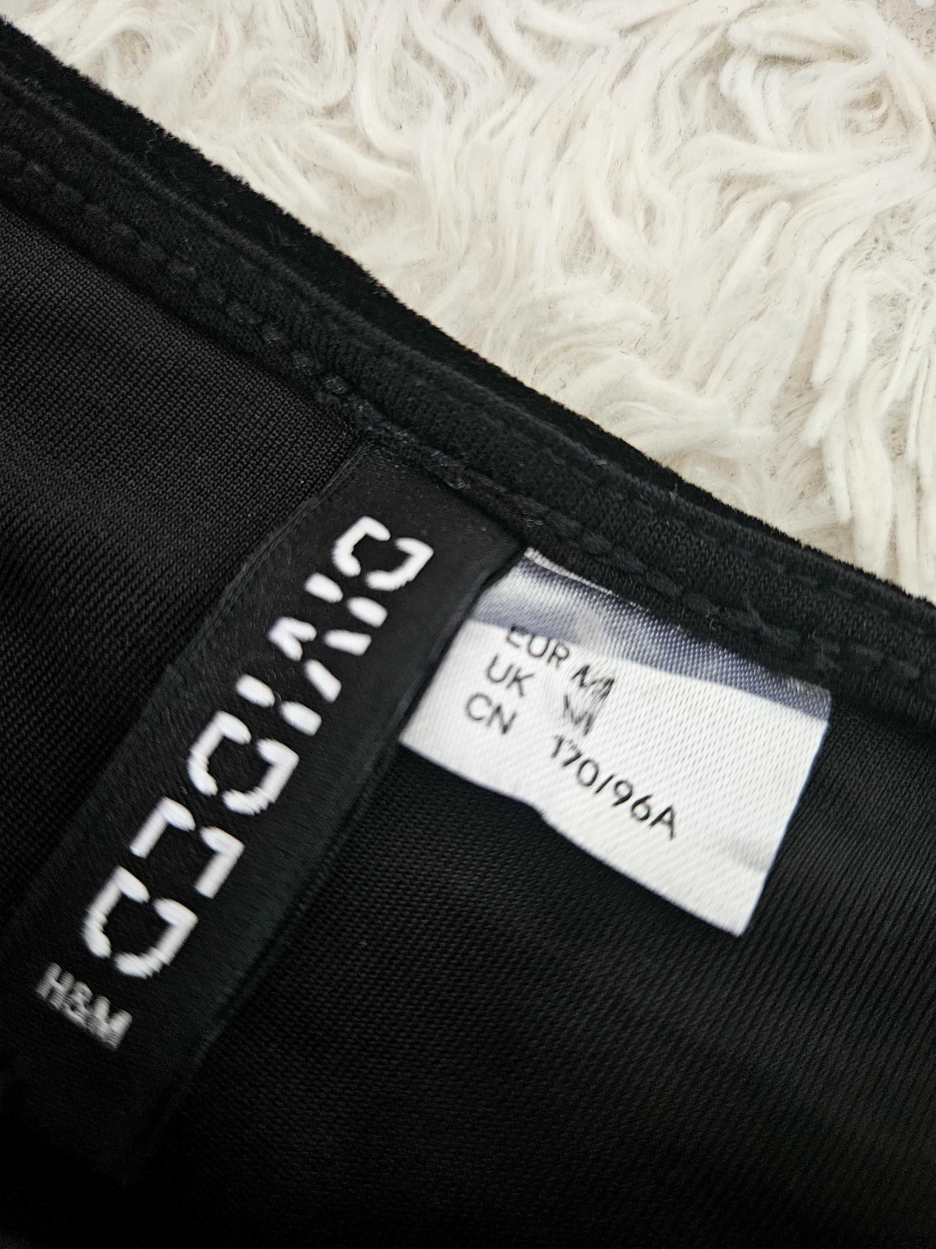 Bluzka krótka czarna