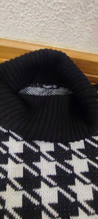 Poncho malha pouco usado, tamanho M