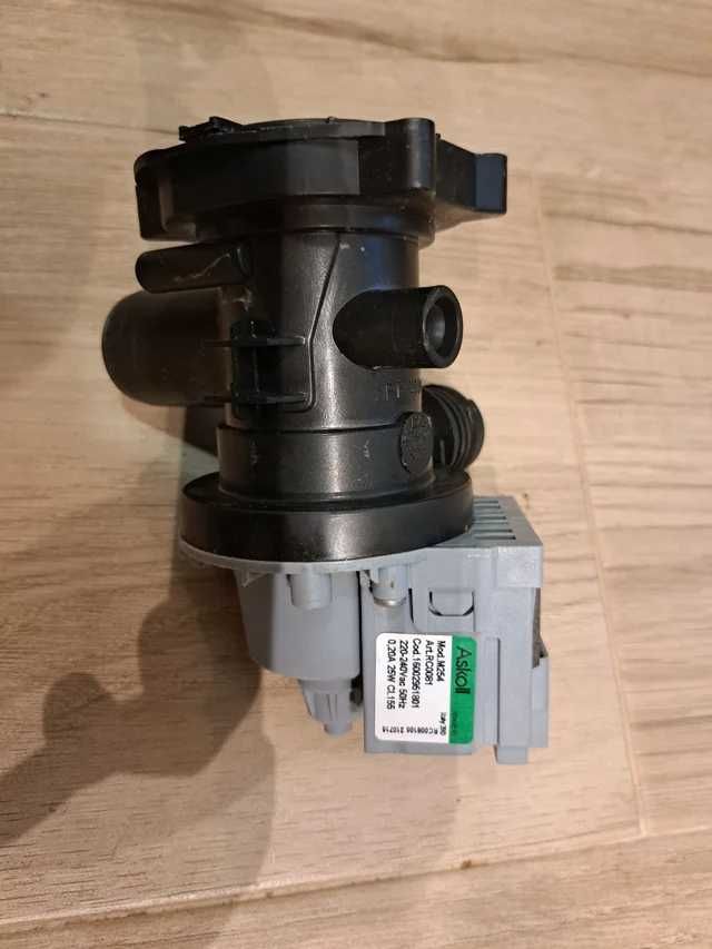 Bomba drenagem Ariston Hotpoint FMG 723