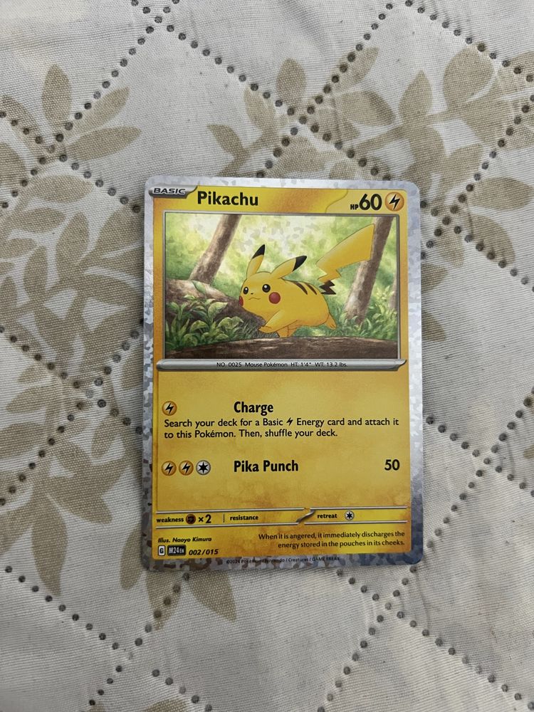 Carta POKEMON em perfeito estado sem marcas